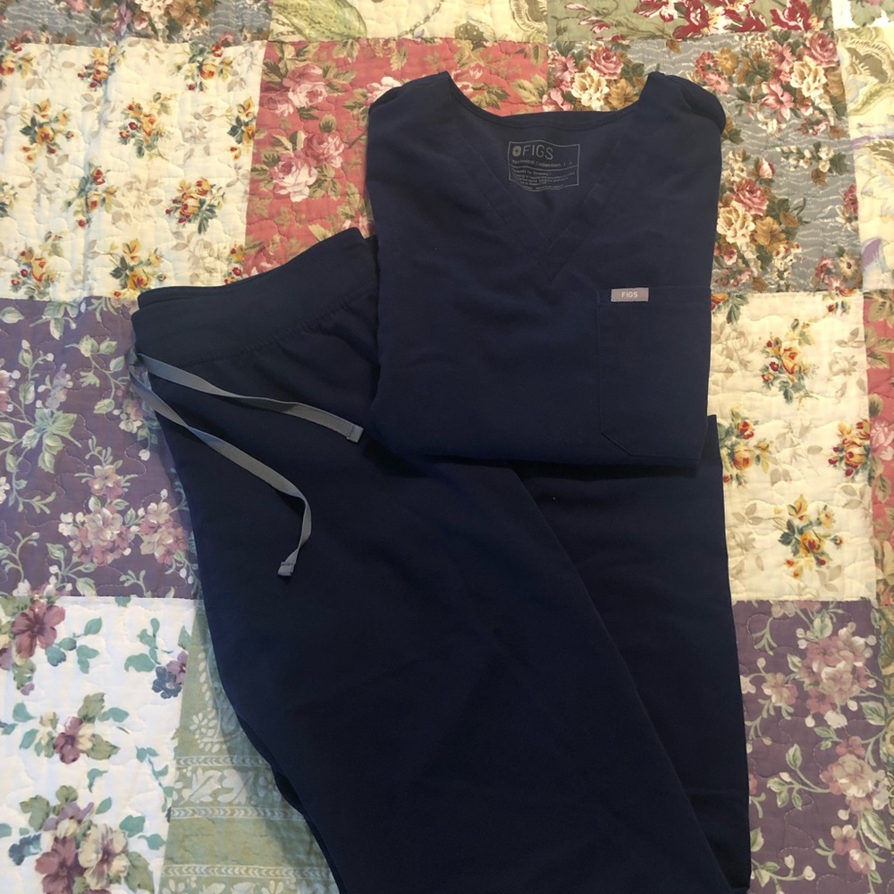 Navy figs scrubs set
